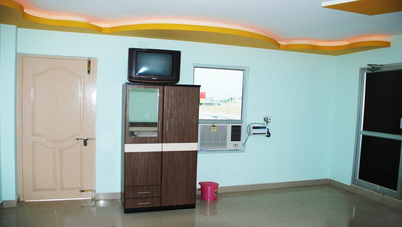 Ramas Residency Villa Srikalahasti Bagian luar foto